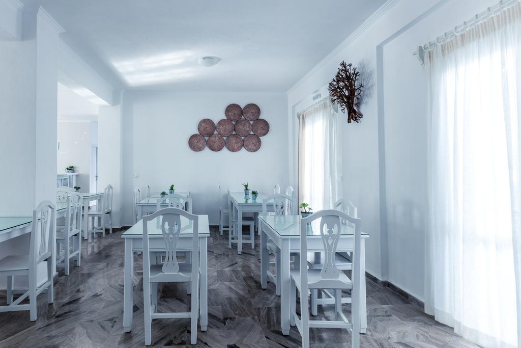 Selini Ηotel (Adults Only) Kamári Екстериор снимка